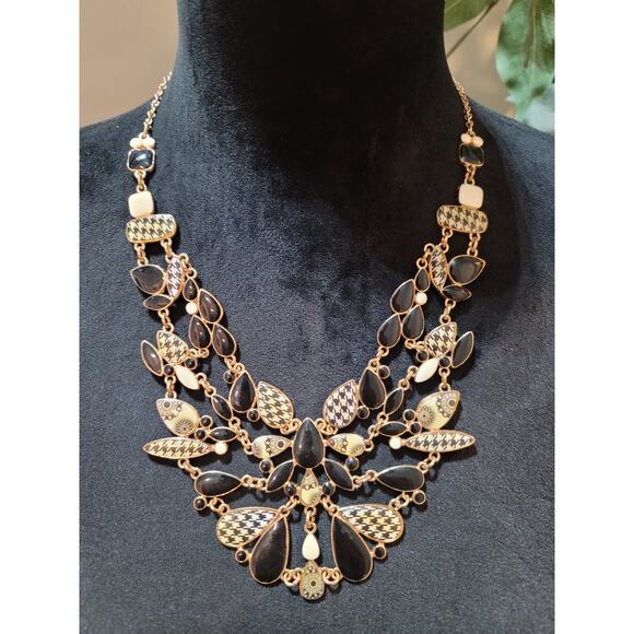 Women's Desigual Statement Necklace Black Gold Teardrop Bib Design Lobster Clasp - Picture 2 of 8